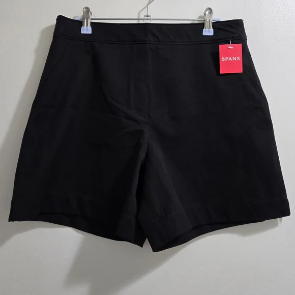 Spanx Polished Shorts, 6" M Black Basic Minimalist‎ Chic
